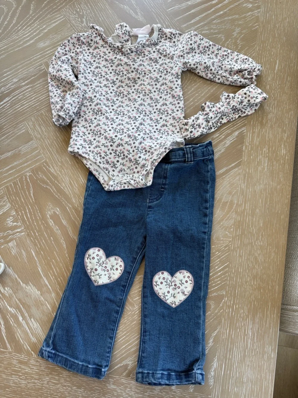 Floral Ruffle Neck Bodysuit & Heart Patch Jeans Set - Pink Floral - Picture 1 of 5